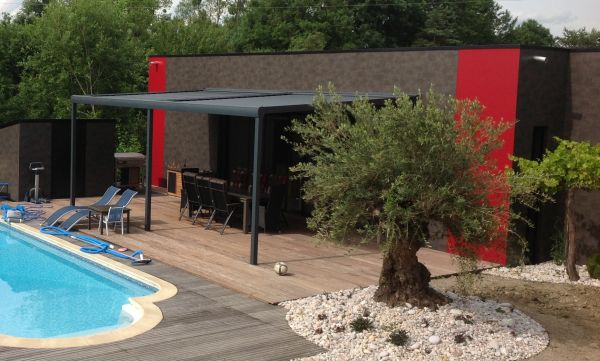 Installateur de pergolas bioclimatiques By My Home - Alpilles Fermetures - Bouches-du-Rhône 13 et Vaucluse 84